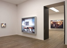 jeff wall 1978 - 2004 exhibition view 2_0